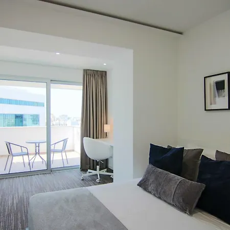Phaedrus Living: Luxury 506 *